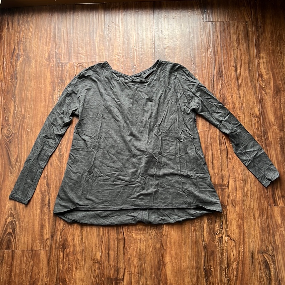 Lululemon Grey crisscross back top